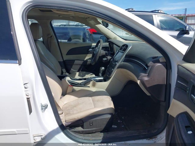 Chevrolet MALIBU 1LT 2015 1G11C5SL1FF294104 Image 5