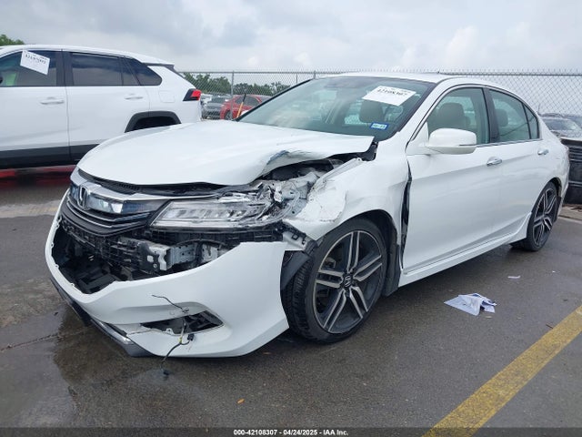 1HGCR3F97GA029298 Honda Accord Touring