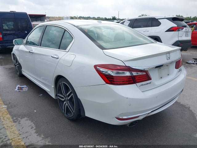 1HGCR3F97GA029298 Honda Accord Touring