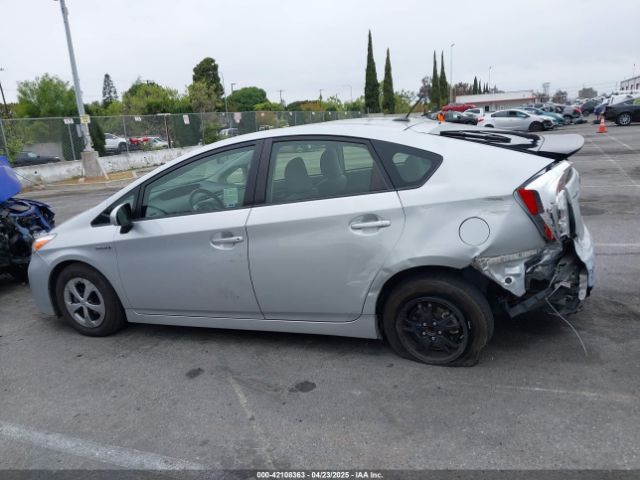 JTDKN3DU1E0384757 Toyota Prius Three