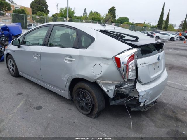JTDKN3DU1E0384757 Toyota Prius Three