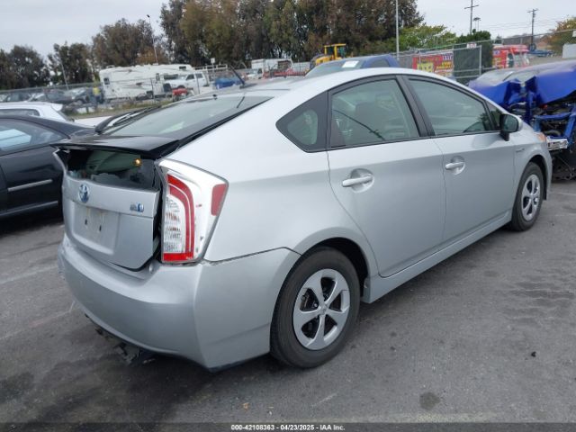 JTDKN3DU1E0384757 Toyota Prius Three