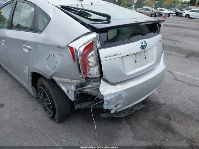 JTDKN3DU1E0384757 Toyota Prius Three