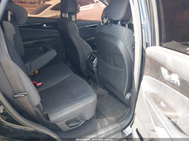 5XYPG4A57GG072233 KIA Sorento 3.3l Lx