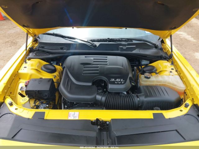 2C3CDZAG6JH236249 Dodge Challenger Sxt