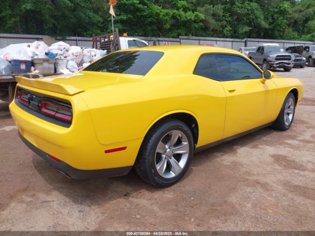 2C3CDZAG6JH236249 Dodge Challenger Sxt
