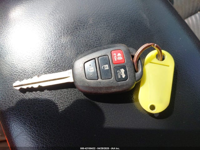4T1BF1FK7HU281879 Toyota CAMRY LE