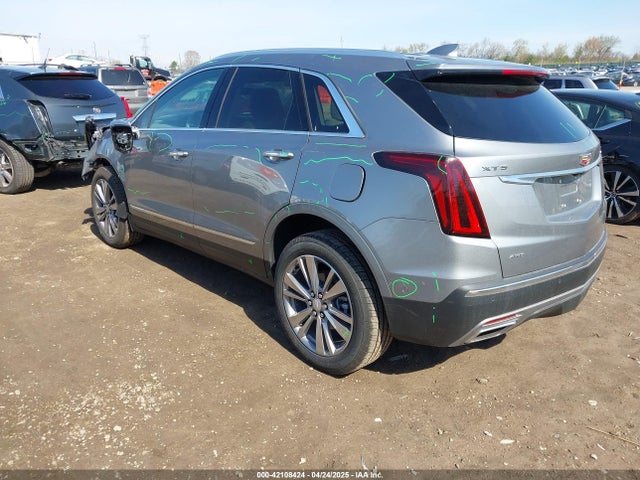 2025 CADILLAC XT5 1GYKNDRS7SZ128931 Photo 2