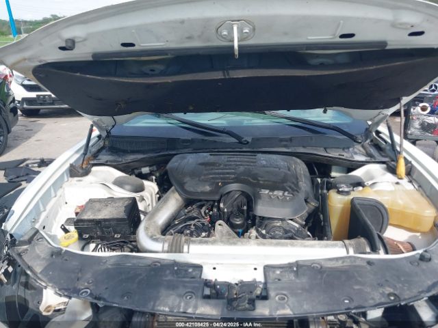2C3CDXBG8JH257672 Dodge Charger Sxt Rwd