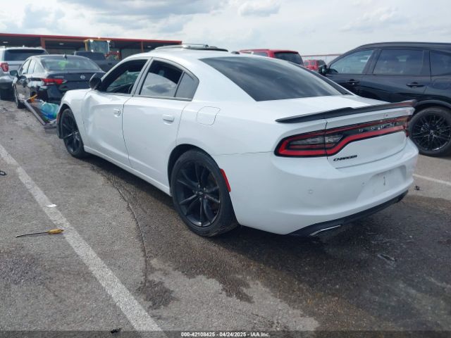 2C3CDXBG8JH257672 Dodge Charger Sxt Rwd