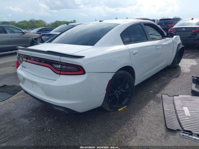 2C3CDXBG8JH257672 Dodge Charger Sxt Rwd