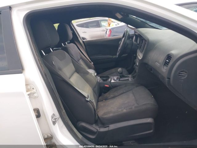 2C3CDXBG8JH257672 Dodge Charger Sxt Rwd