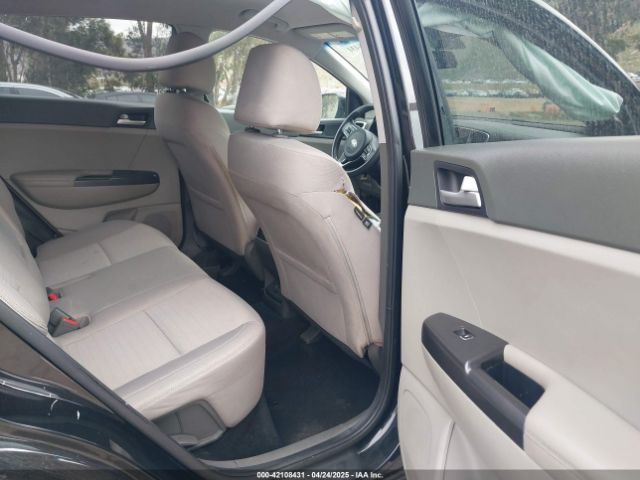 KNDPM3ACXJ7388053 KIA Sportage Lx