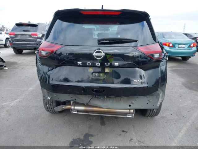 JN8BT3BA5PW417908 Nissan Rogue Sv Fwd