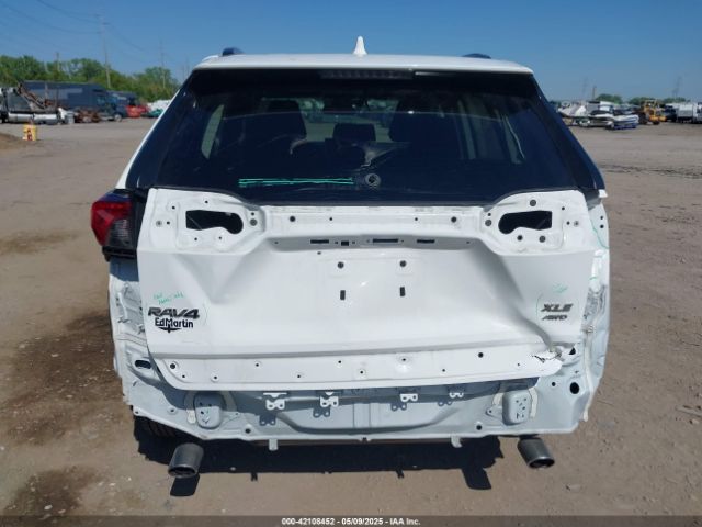 2T3P1RFV6PC362960 Toyota Rav4 Xle