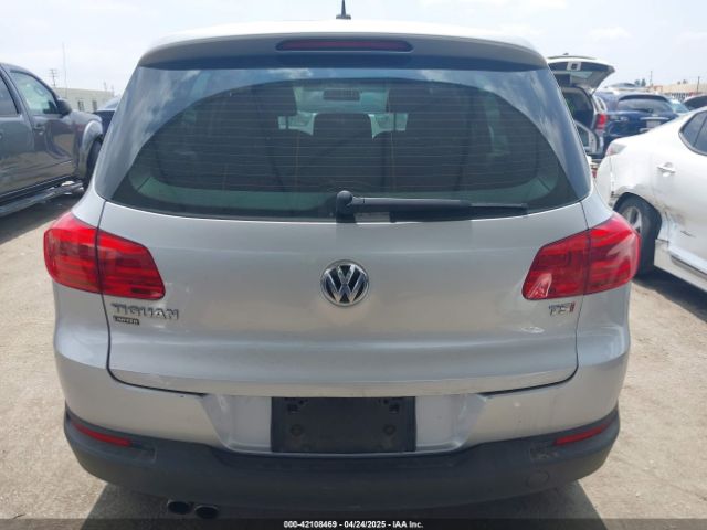 WVGAV7AX2HK043695 Volkswagen Tiguan 2.0t/2.0t S