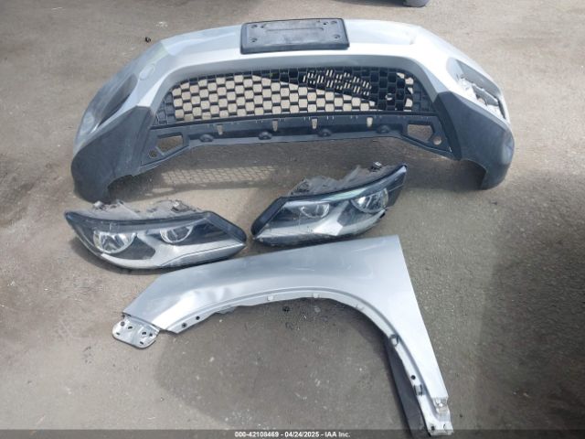 WVGAV7AX2HK043695 Volkswagen Tiguan 2.0t/2.0t S