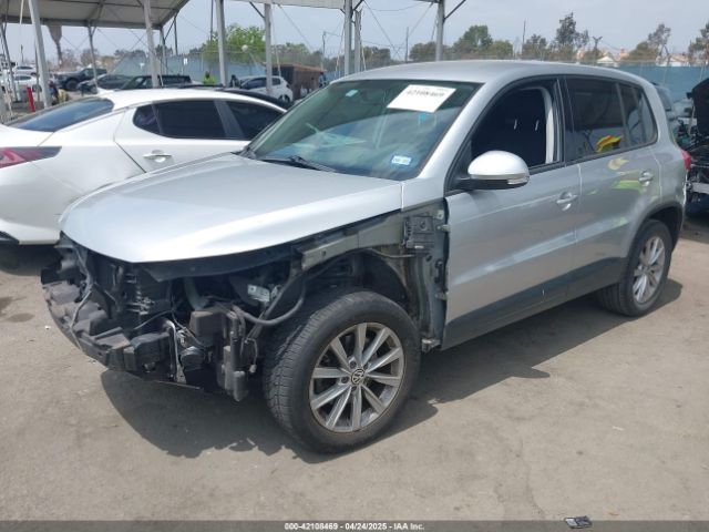 WVGAV7AX2HK043695 Volkswagen Tiguan 2.0t/2.0t S