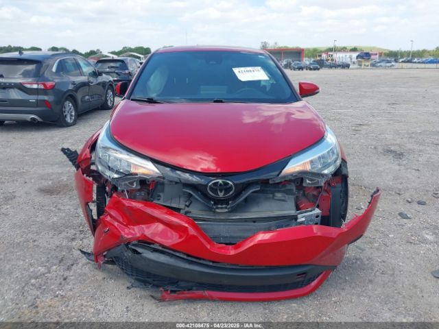 NMTKHMBX4NR141627 Toyota C-HR XLE