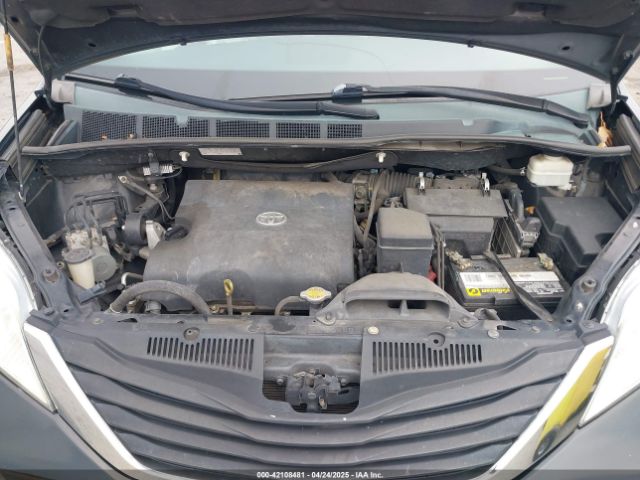 5TDKK3DC1ES506563 Toyota Sienna Le V6 8 Passenger