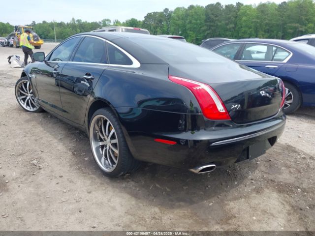 2011 JAGUAR XJ SAJWA1CB3BLV07259 Photo 2