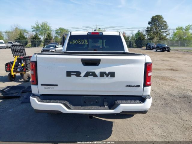 1C6RRFFG1SN538059 RAM 1500 Big Horn  4x4 5'7 Box