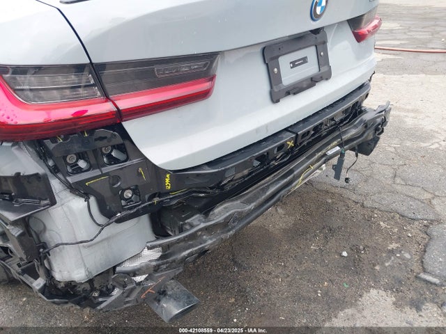 3MW39FF0XP8D77347 BMW 330e