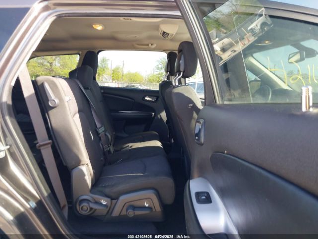 3C4PDCBB7KT852418 Dodge JOURNEY SE