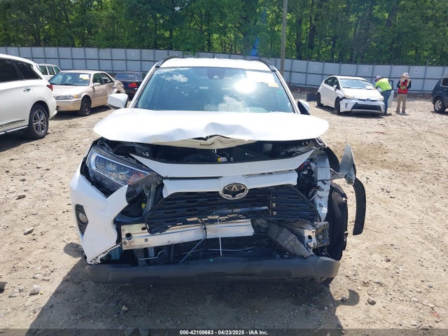2T3W1RFVXMC091926 Toyota Rav4 Xle