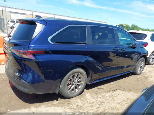 5TDYSKFC6PS081443 Toyota SIENNA XLE