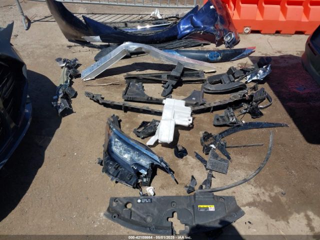 5TDYSKFC6PS081443 Toyota SIENNA XLE