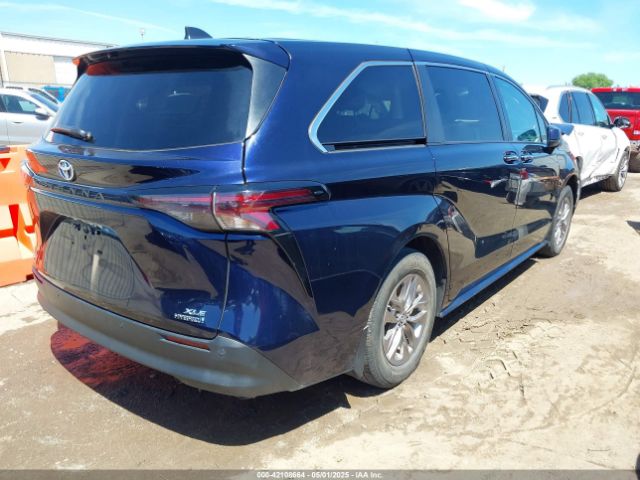 5TDYSKFC6PS081443 Toyota SIENNA XLE