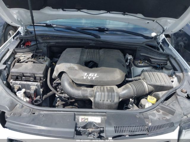 1C4RJFCG8EC162318 Jeep Grand Cherokee Overland