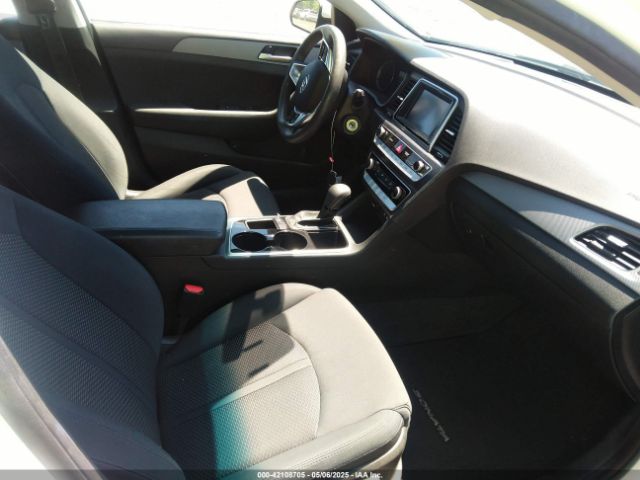 5NPE24AF7JH601095 Hyundai SONATA SE