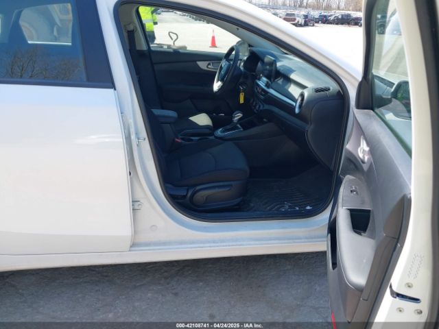 3KPF24AD6RE786274 KIA Forte Lxs