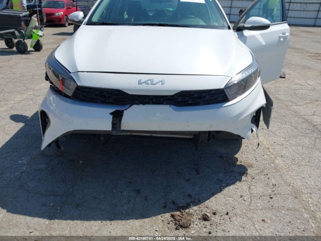 3KPF24AD6RE786274 KIA Forte Lxs