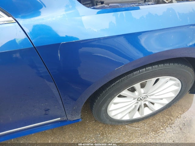 1VWBT7A32GC009922 Volkswagen 2016