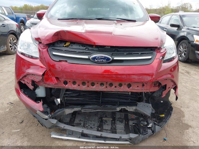 1FMCU0GX9GUB87189 Ford ESCAPE SE