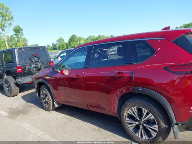 JN8AT3BA7MW008431 Nissan Rogue Sv Fwd