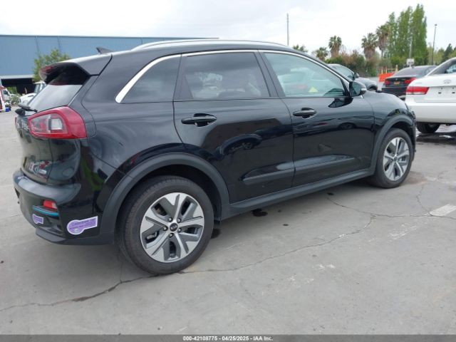 KNDCE3LG9K5009990 KIA Niro Ev Ex Premium