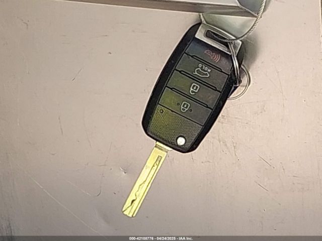 5XYPG4A39LG685463 KIA Sorento 2.4l Lx