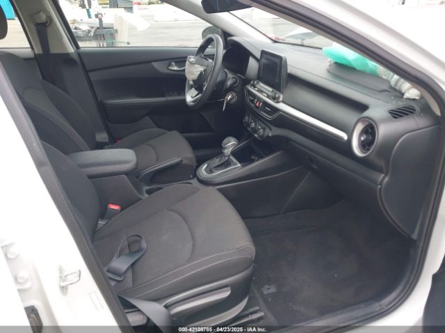 3KPF24AD8LE185214 KIA Forte Lxs