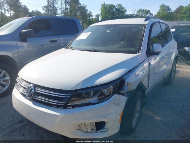 WVGAV7AXXHK042262 Volkswagen Tiguan 2.0t/2.0t S