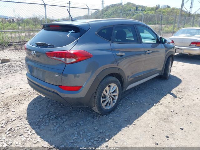 KM8J3CA41HU422745 Hyundai TUCSON SE