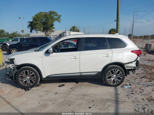 JA4AD3A36HZ032374 Mitsubishi Outlander Sel