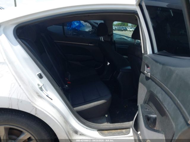 5NPD84LF5JH328116 Hyundai ELANTRA SEL