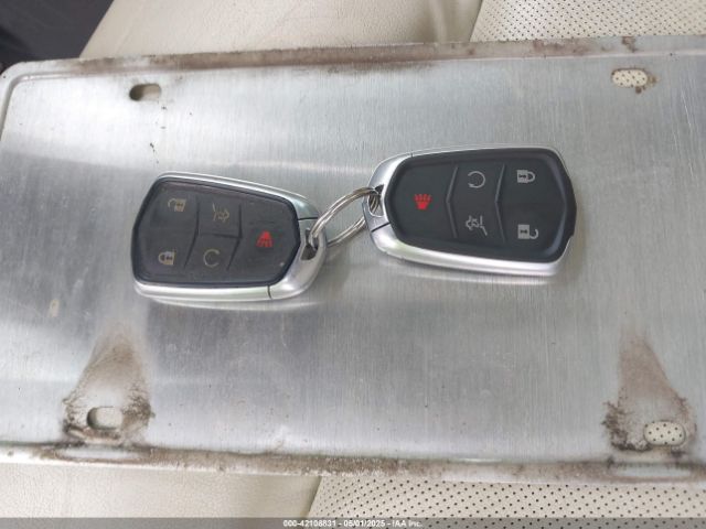 1GYKNBRS9HZ215565 Cadillac XT5 LUXURY