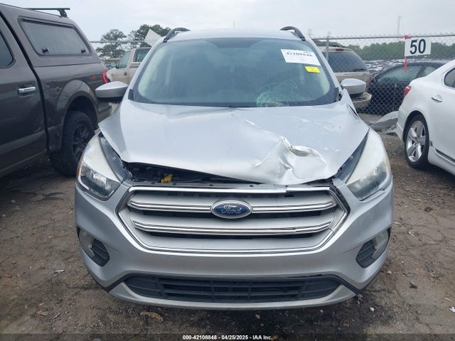 1FMCU0GD4JUD54233 Ford ESCAPE SE