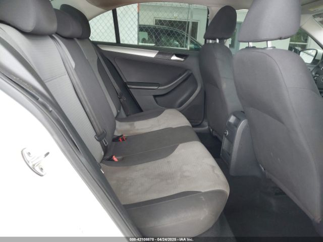 3VW2B7AJ8HM274085 Volkswagen Jetta 1.4t S