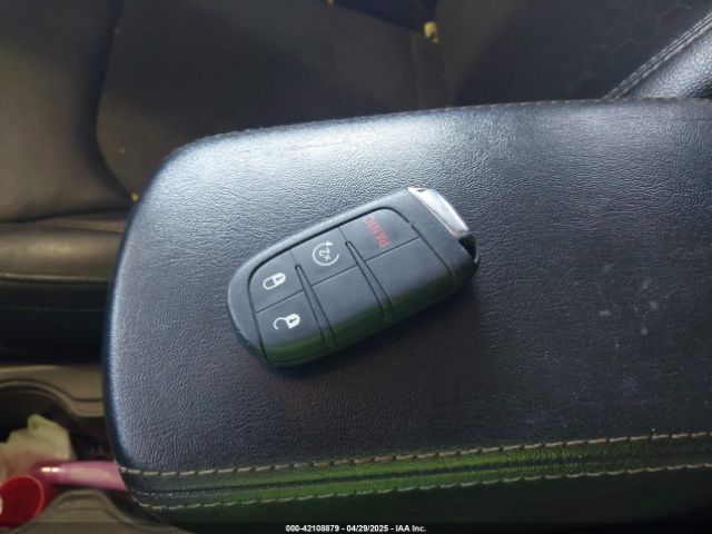 3C4NJDBB3KT654263 Jeep Compass Latitude 4x4